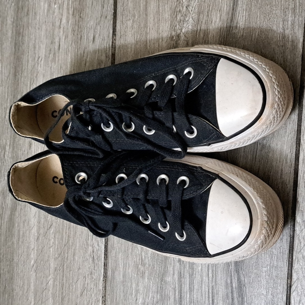 Converse Women's Black Chuck Taylor All Star Madison Low Top Sz 7.5